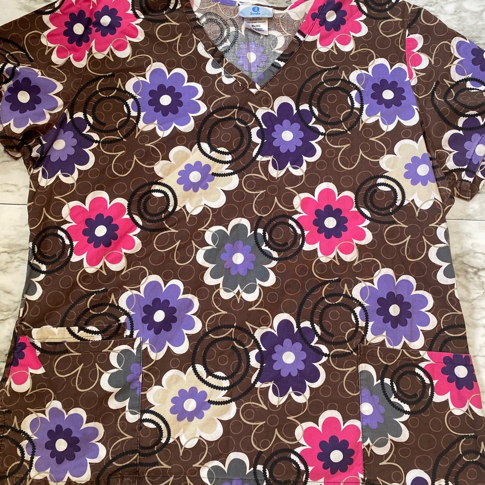SB Scrubs Scrub Top
